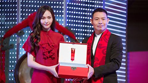 中国美正当红，CG电子A股上市，引领新时代